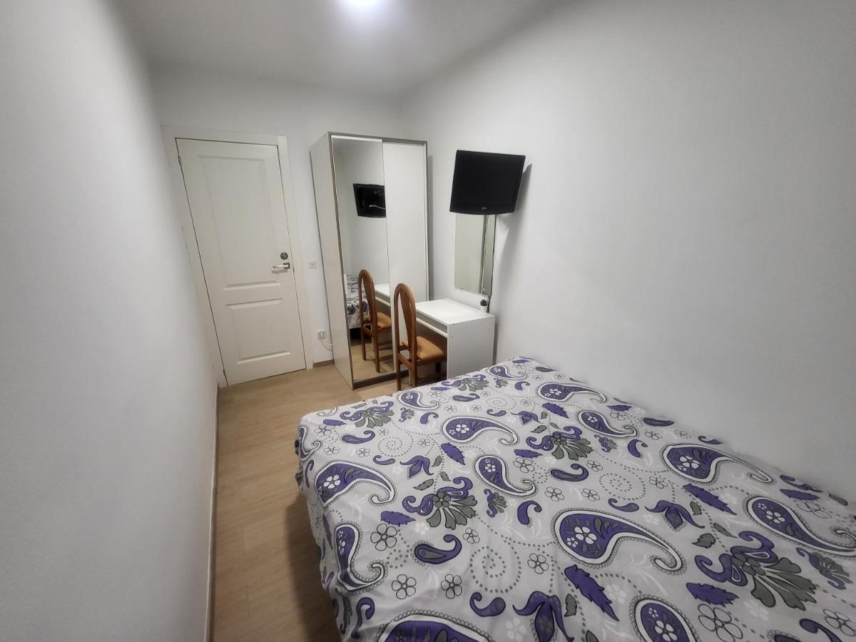 Con Bano Compartido En Bonito En Homestay