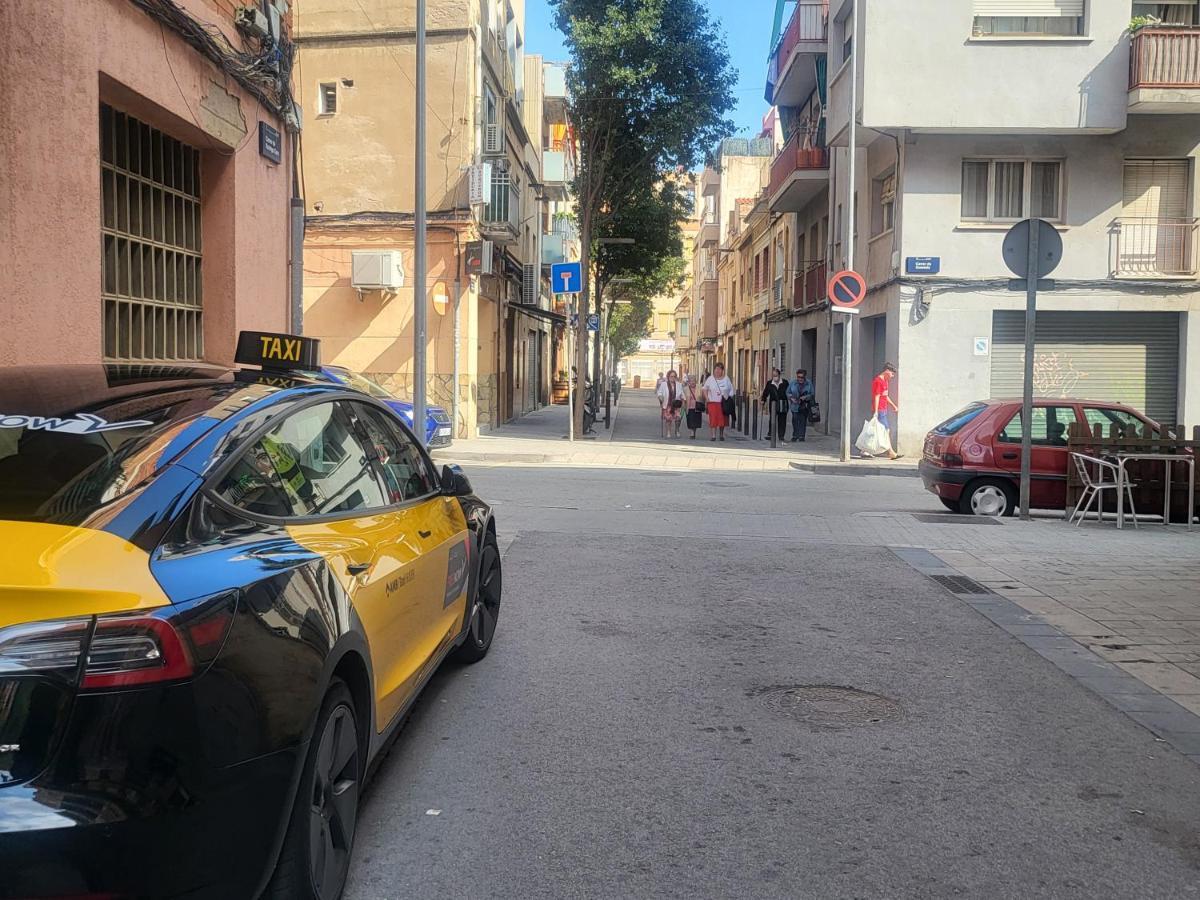 Con Bano Compartido En Bonito En Kwatera prywatna